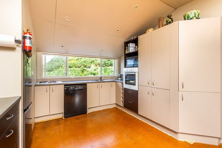 Photo of property in 38b Pipitiwai Drive, Helensville, Kaukapakapa, 0871