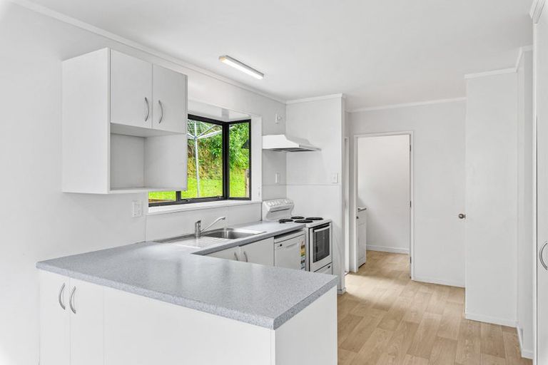 Photo of property in 18 Forglen Place, Tawa, Wellington, 5028