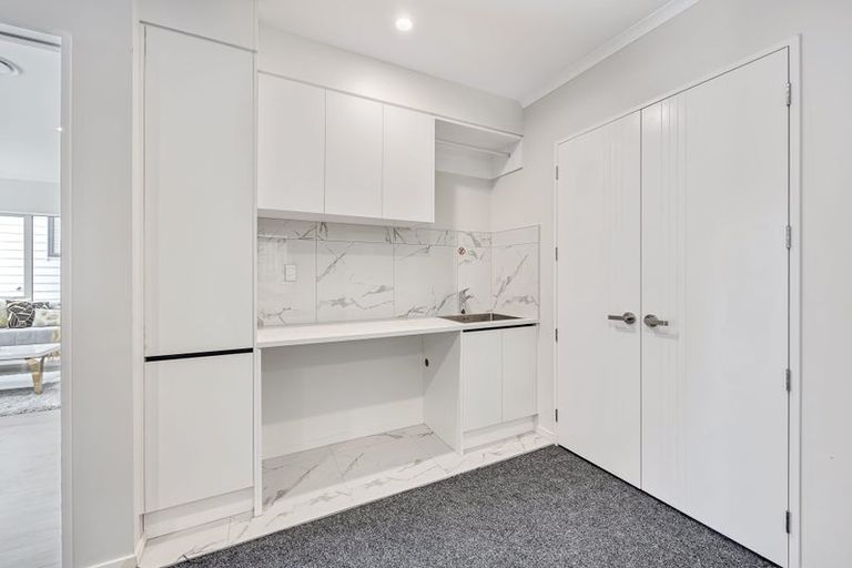 Photo of property in 3 Pae Lane, Flat Bush, 2019