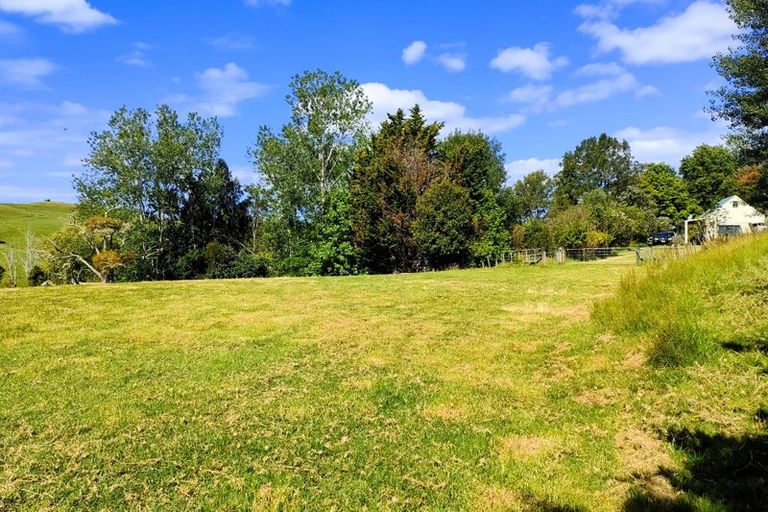 Photo of property in 215 Tara Road, Mangawhai, 0573