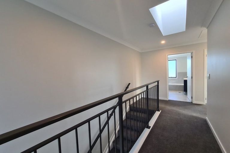 Photo of property in 35b O'meara Street, Swanson, Auckland, 0614