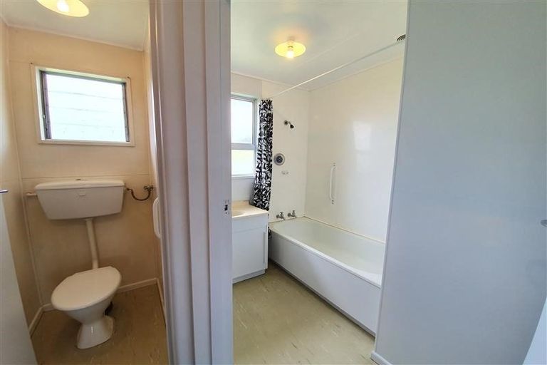 Photo of property in 11 Bruce Place, Highbury, Palmerston North, 4412