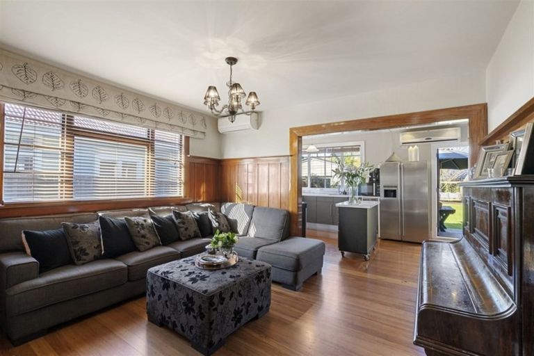 Photo of property in 40 Somerfield Street, Somerfield, Christchurch, 8024