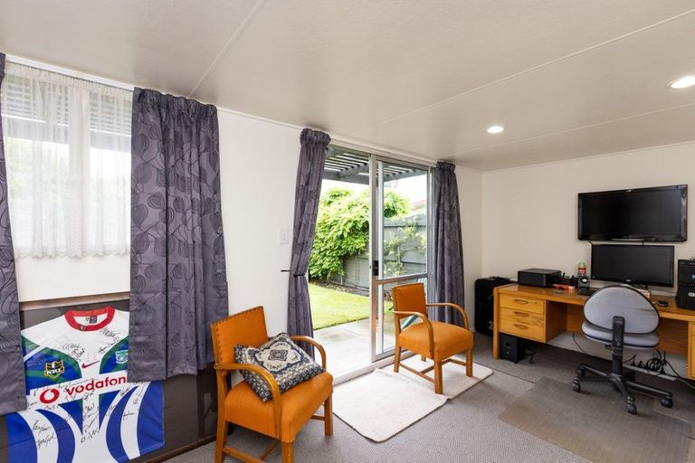Photo of property in 1219 Louie Street, Parkvale, Hastings, 4122