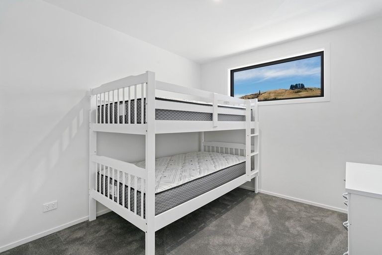 Photo of property in 2 Lauder Street, Lake Hayes, Queenstown, 9304