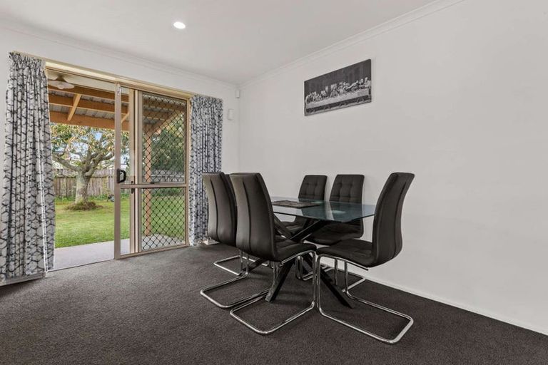 Photo of property in 10 Aldershot Place, Nawton, Hamilton, 3200