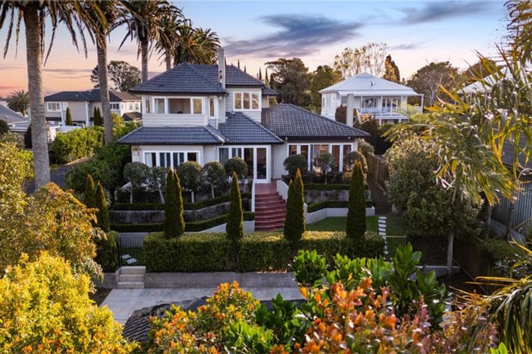 Photo of property in 184 Kohimarama Road, Kohimarama, Auckland, 1071