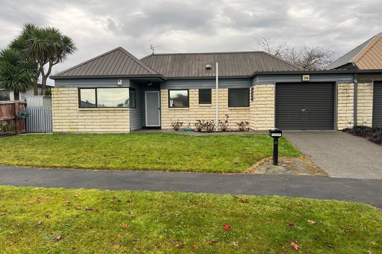 Photo of property in 2/2 Wakelin Place, Redwood, Christchurch, 8051