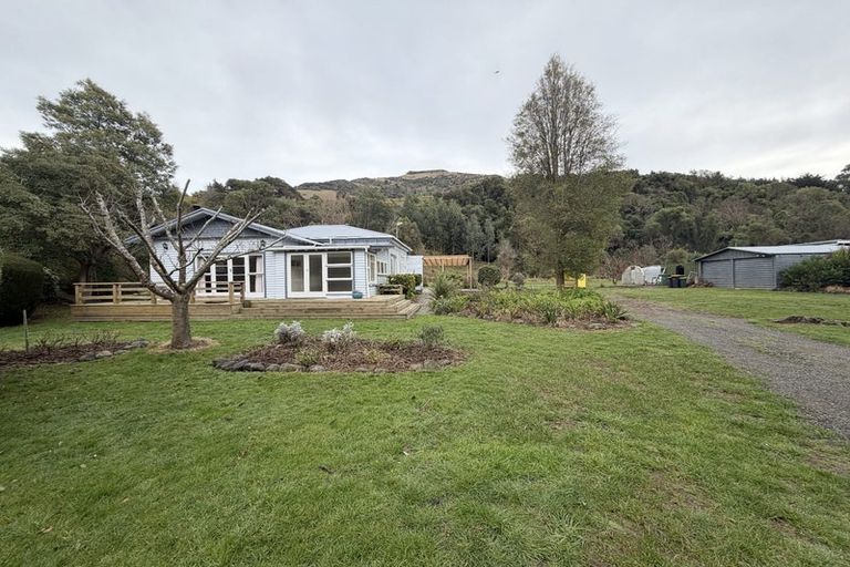 Photo of property in 91 Western Valley Road, Little River, 7591
