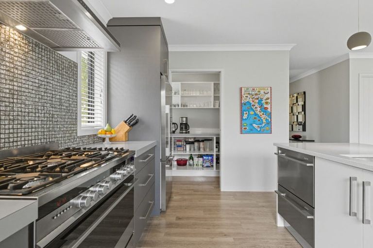 Photo of property in 27 Mortlake Heights, Pyes Pa, Tauranga, 3112