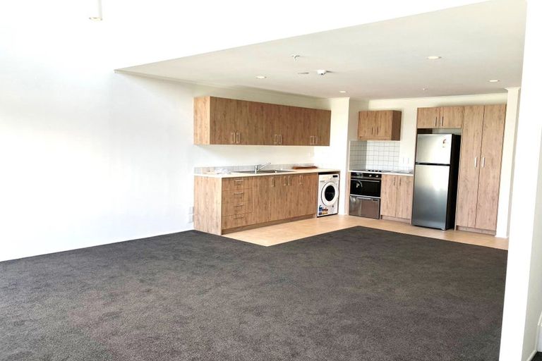 Photo of property in 6f/30 Westward Ho, Glen Eden, Auckland, 0602
