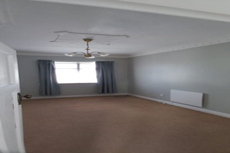Photo of property in 974 High Street, Avalon, Lower Hutt, 5011