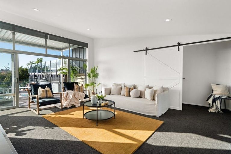 Photo of property in 38 Holcombrooke Lane, Welcome Bay, Tauranga, 3175