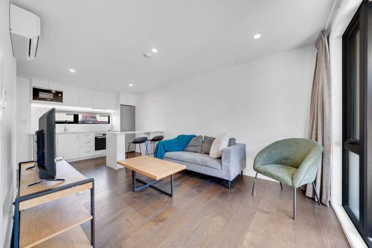 Photo of property in 112 Te Puketoka Lane, Mangere, Auckland, 2022