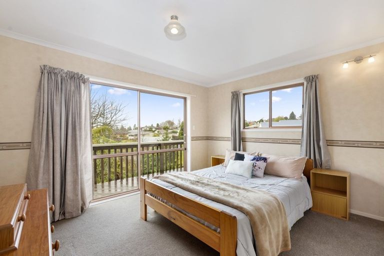 Photo of property in 16 Utuhina Road, Springfield, Rotorua, 3015