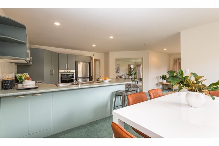 Photo of property in 11 Jadewynn Place, Halswell, Christchurch, 8025