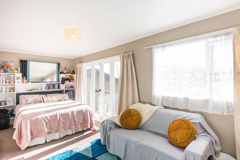 Photo of property in 125 Heretaunga Street, Palmerston North, 4414