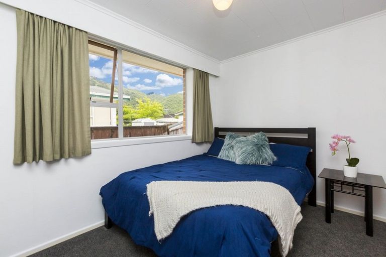 Photo of property in 9 Montana Road, Totara Park, Upper Hutt, 5018