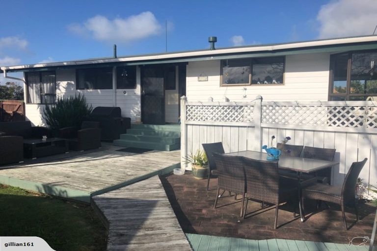 Photo of property in 6 Vela Place, Clarks Beach, 2122