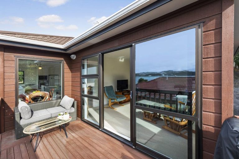 Photo of property in 2/378 Evans Bay Parade, Hataitai, Wellington, 6021