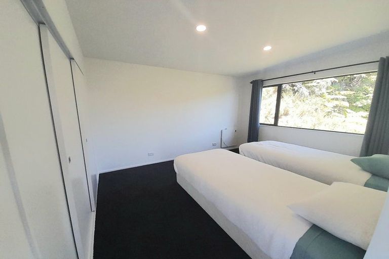 Photo of property in 32 Woodvale Grove, Fairfield, Lower Hutt, 5011