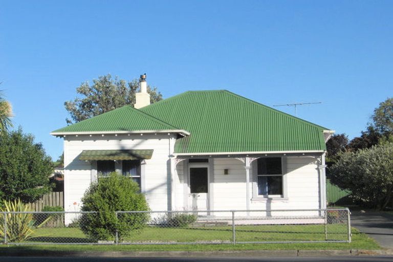 Photo of property in 69 De Lautour Road, Inner Kaiti, Gisborne, 4010