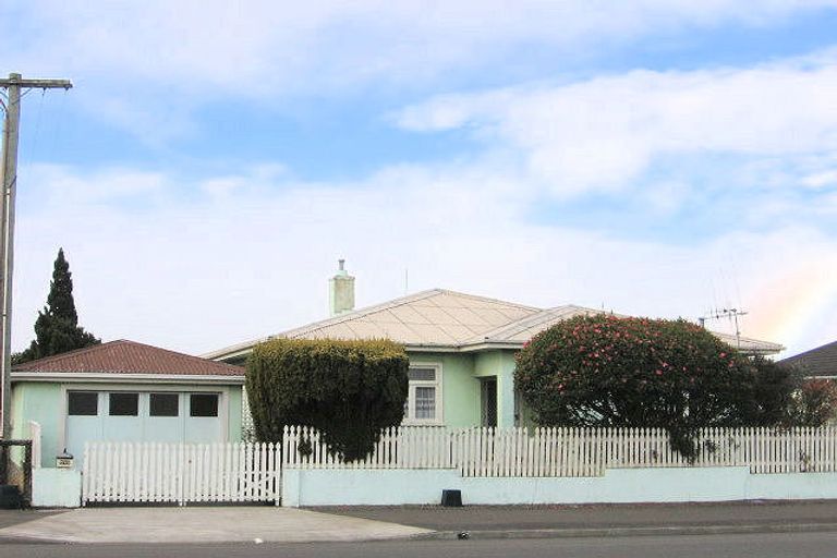 Photo of property in 582 Ferguson Street, Terrace End, Palmerston North, 4410