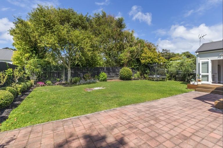 Photo of property in 7 Marsden Avenue, Karori, Wellington, 6012