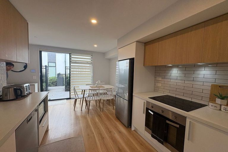 Photo of property in 5/10 New Brighton Road, Shirley, Christchurch, 8061