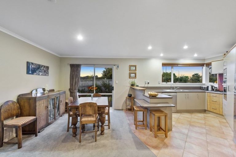 Photo of property in 2 Westminster Place, Rototuna North, Hamilton, 3210