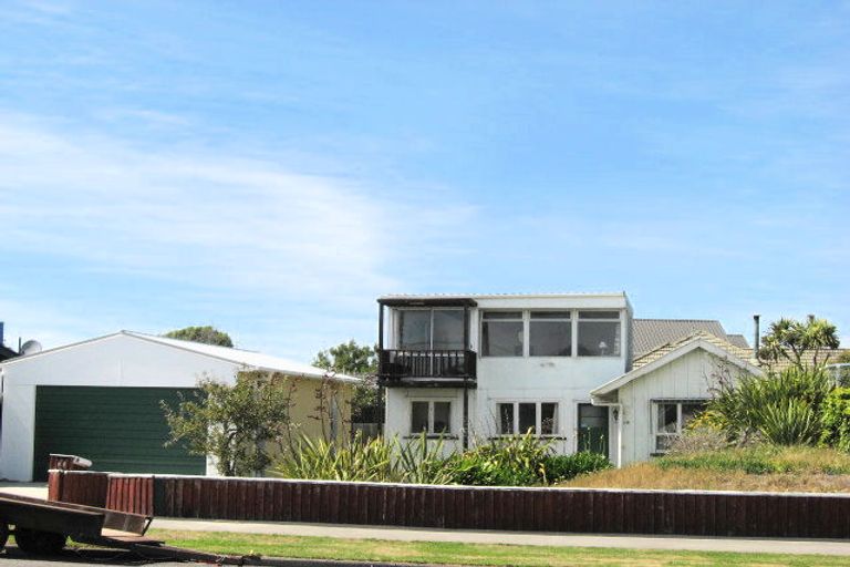 Photo of property in 19 Bridge Street, New Brighton, Christchurch, 8062