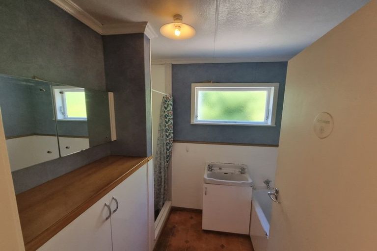 Photo of property in 11 Fitzherbert East Road, Aokautere, Palmerston North, 4471