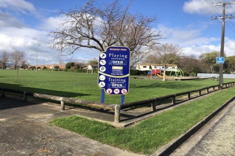 Photo of property in 7 Sinclair Avenue, Highbury, Palmerston North, 4412