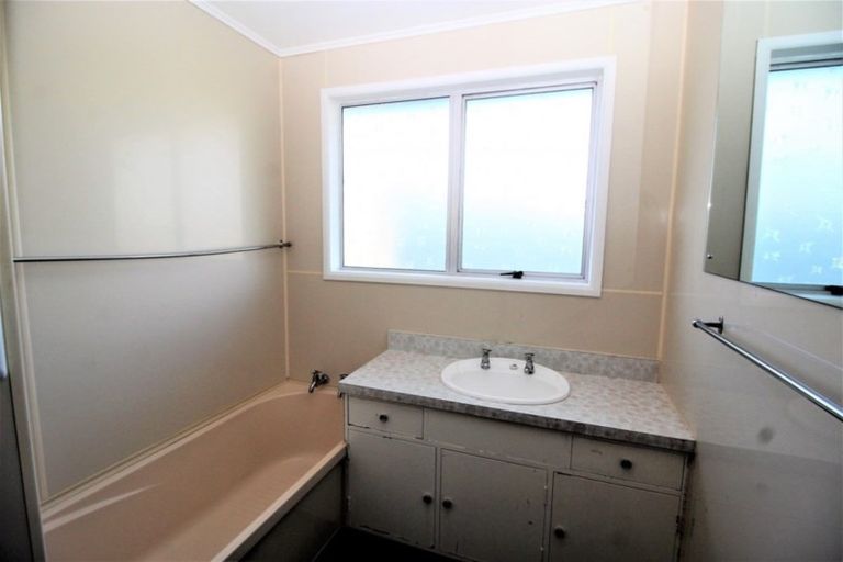 Photo of property in Papatawa Schoolhouse, 258 Valley Road, Papatawa, Woodville, 4998