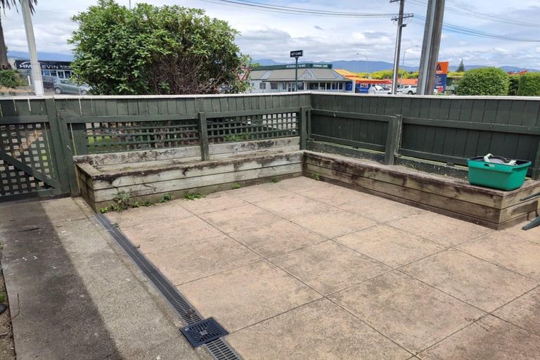 Photo of property in 2 Paisley Street, Levin, 5510