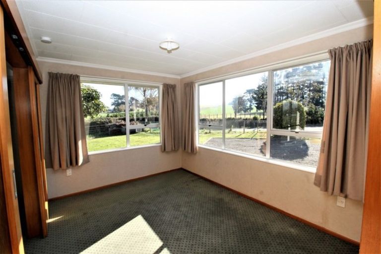 Photo of property in Papatawa Schoolhouse, 258 Valley Road, Papatawa, Woodville, 4998