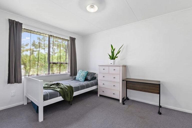 Photo of property in 14 Luke Place, Fairy Springs, Rotorua, 3015