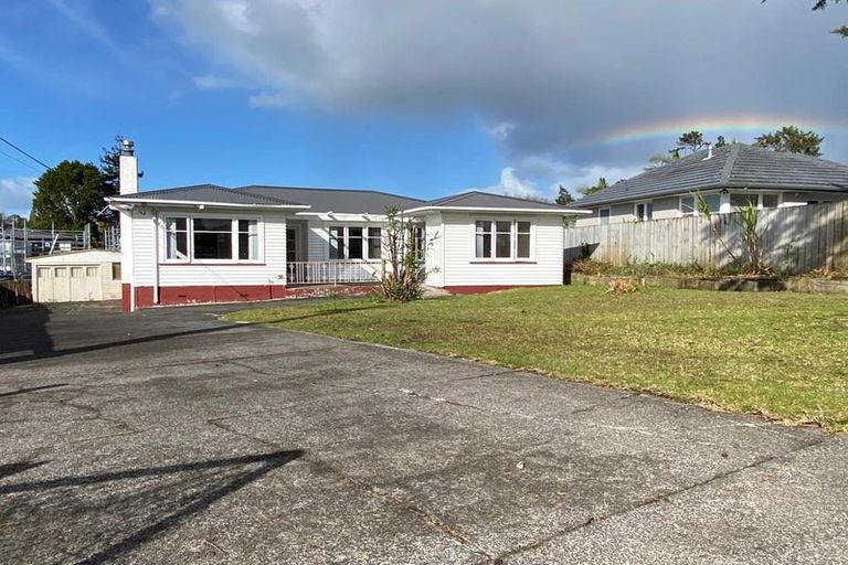 Photo of property in 47 Royal View Road, Te Atatu South, Auckland, 0610