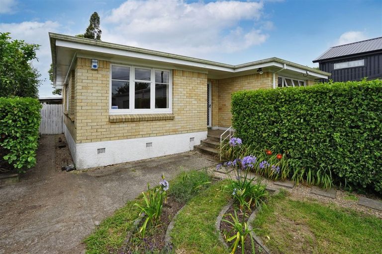 Photo of property in 4 Garnett Avenue, Forest Lake, Hamilton, 3200