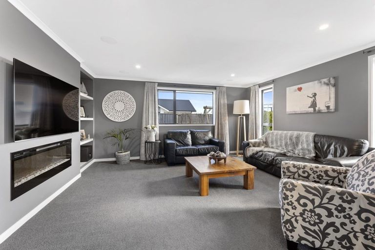 Photo of property in 35 Galatos Street, Rangiora, 7400