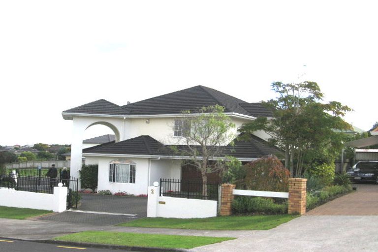 Photo of property in 2 Rochester Crescent, Somerville, Auckland, 2014