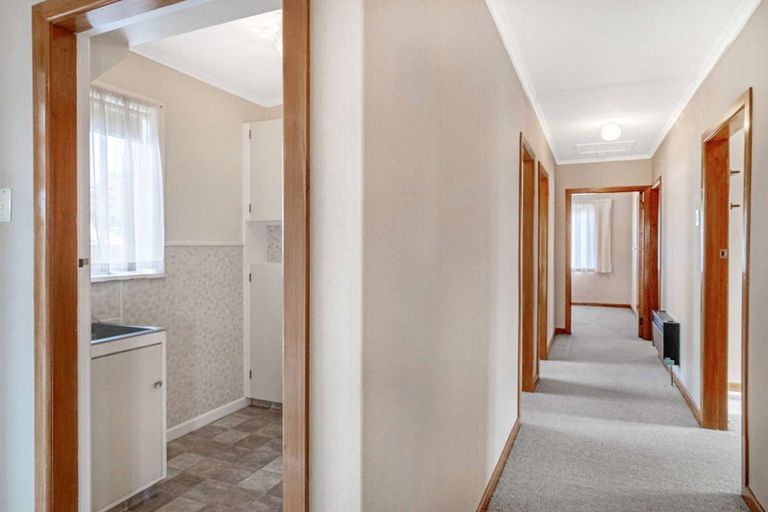 Photo of property in 10 Burns Street, Tawhero, Whanganui, 4501