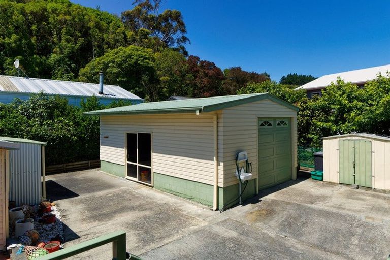 Photo of property in 36 Kotare Place, South Bay, Kaikoura, 7300