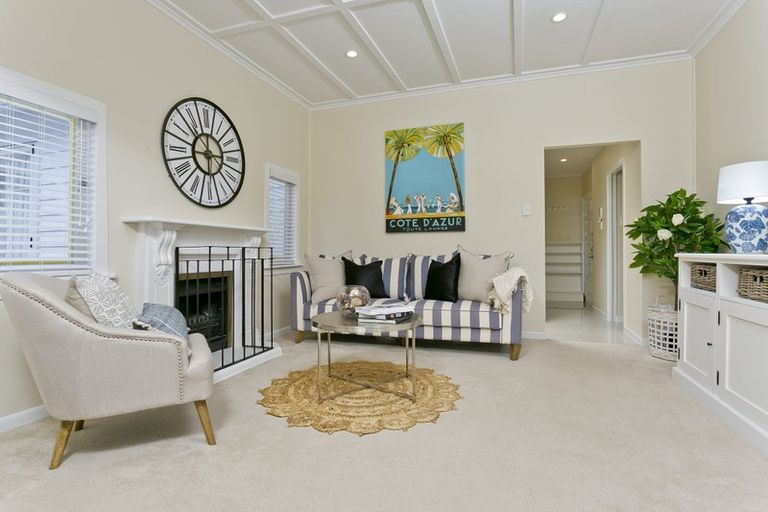 Photo of property in 62 Glencoe Road, Browns Bay, Auckland, 0630