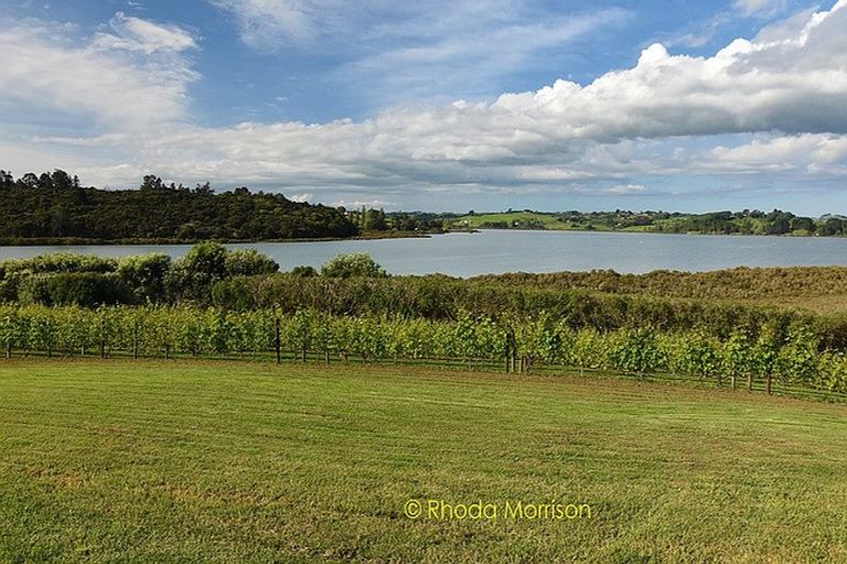 Photo of property in 245 Metcalfe Road, Matakohe, 0593