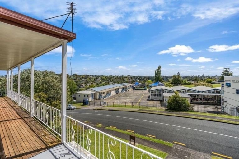 Photo of property in 43 Galaxy Drive, Mairangi Bay, Auckland, 0630