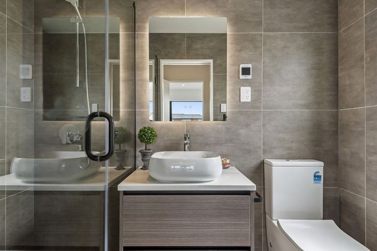 Photo of property in 15 Ocean Breeze Avenue, Hobsonville, Auckland, 0616