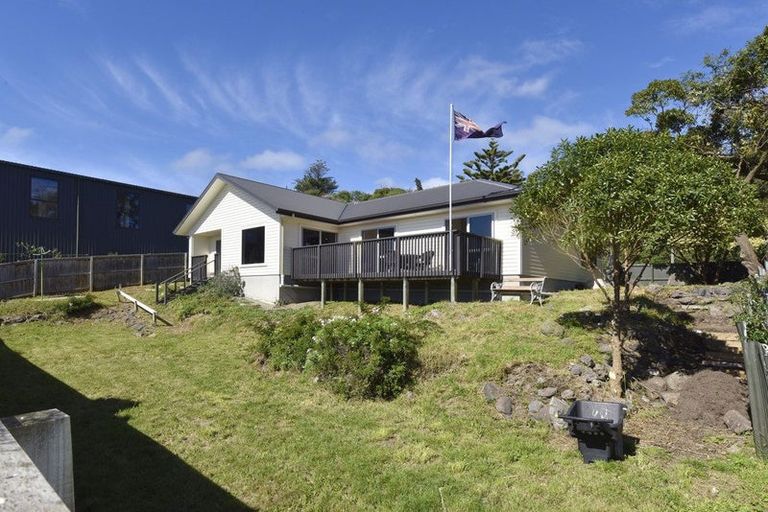 Photo of property in 5 Main Road, Redcliffs, Christchurch, 8081