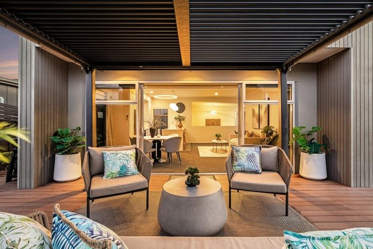 Photo of property in 12 Stockyard Crescent, Pukekohe, 2120