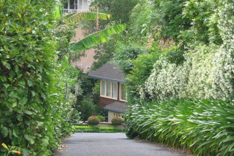 Photo of property in 2/10 Taurarua Terrace, Parnell, Auckland, 1052